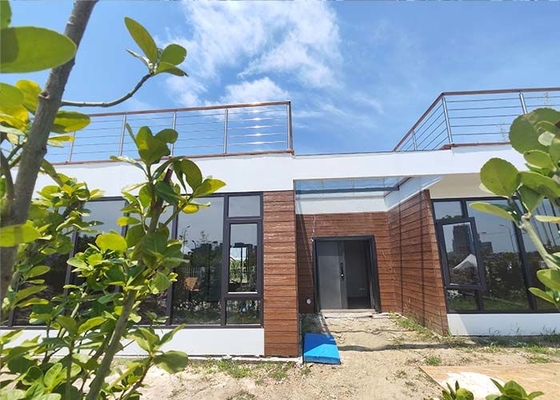 Nhà Prefab hiện đại với hệ thống khung thép đo nhẹ Bungalow gỗ cho bãi biển