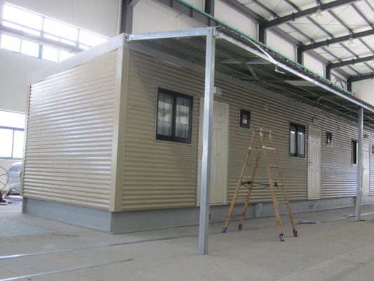 Nhà tiền chế bằng thép nhẹ được trang trí hoàn toàn bằng thép nhẹ / Ngôi nhà mô-đun đương đại màu vàng