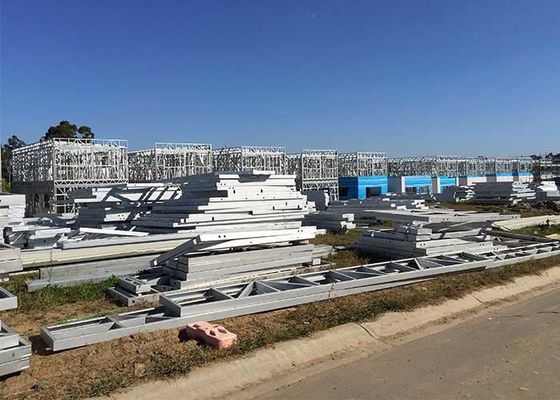 Biệt thự nhà lắp ghép hiện đại khung thép nhẹ mái tấm panel EPS cho cuộc sống